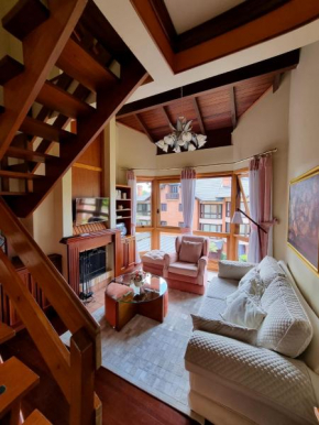 Duplex aconchegante no Buganvilias Flat